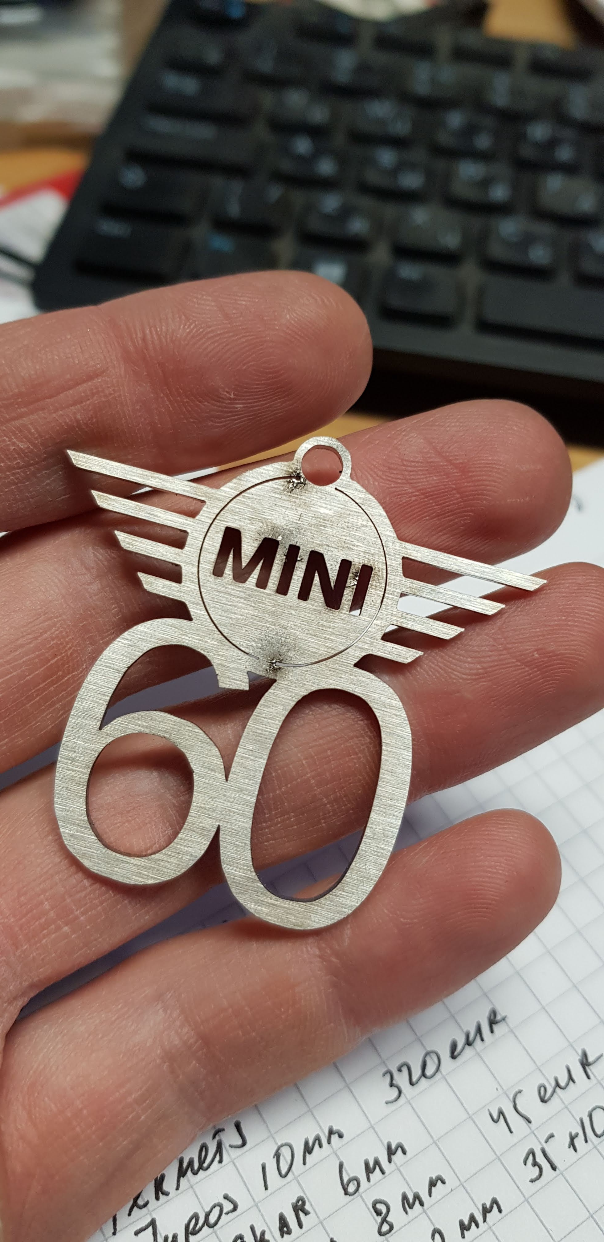 Lāzergriešana process